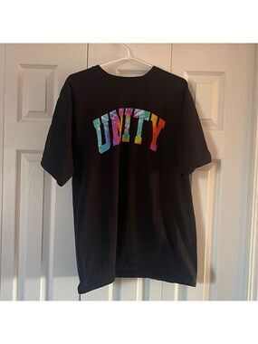 Fashion Nova T-shirt Size XL ❤️